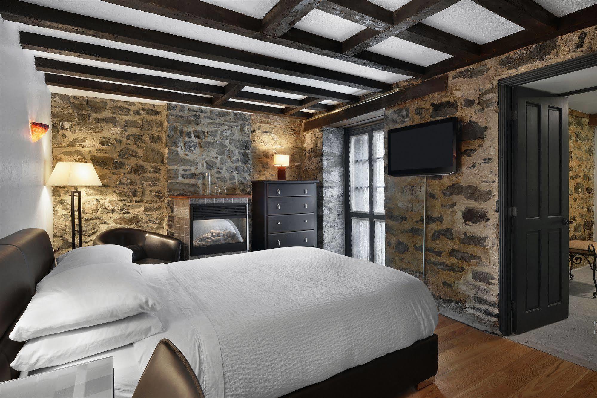 Hotel Epik Montréal Buitenkant foto